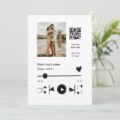 Invitation Lecteur de musique couple personnalisé code q r te (Debout devant)