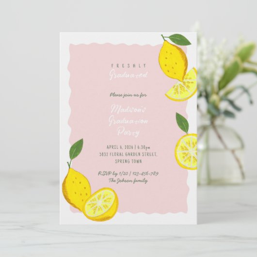 Invitation Lemon Graduation Party Pink Citrus (Debout devant)