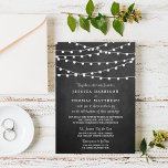 Invitation Les Lumières De Chaîne Sur La Collection De Mariag<br><div class="desc">Simple mais élégant, les lampes à cordes de la collection de mariage de tableau noir est un design étonnant avec de belles lumières à cordes blanches suspendues sur un arrière - plan à effet de tableau noir, qui est parfait pour toute célébration mariage moderne. Ces invitations peuvent être personnalisées pour...</div>