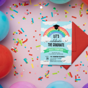 Invitation Les nuages arc-en-ciel verts Célébrons le diplômé