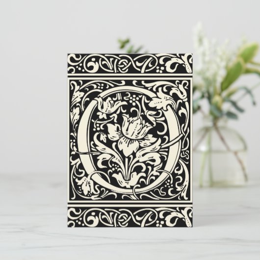 Invitation Lettre O Monogramme Médiéval Art Nouveau (Debout devant)