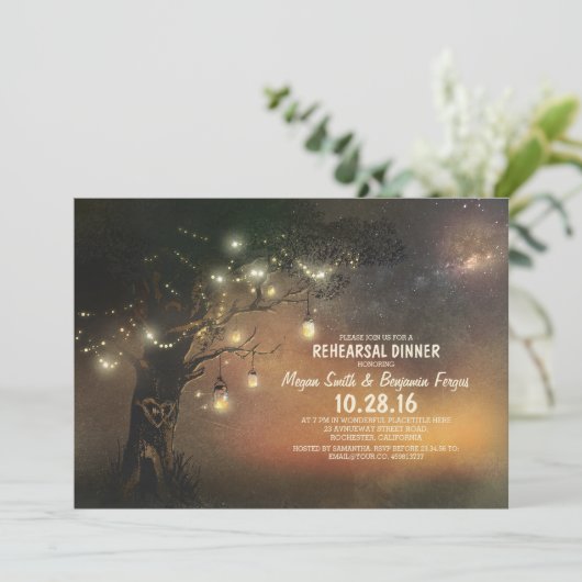 Invitation Lights Tree & Mason Jars Dîner de répétition rusti (Debout devant)
