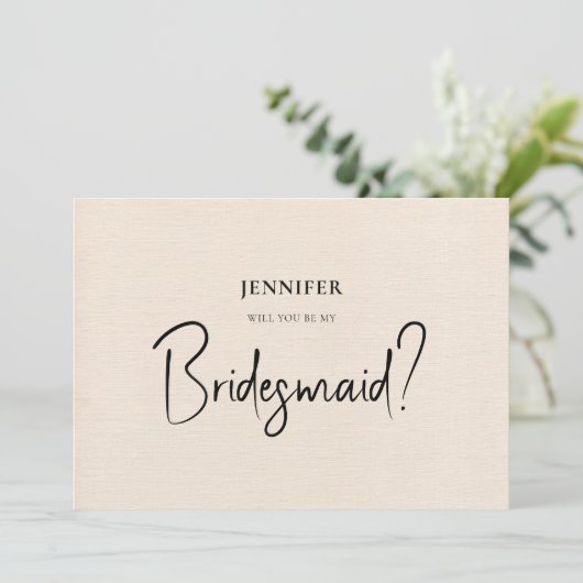 Invitation Linge Beige Blanc Script Vous Serez Ma Servante D' (Debout devant)