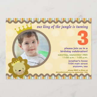 Invitation Lion avec l'invitation fait sur commande de partie
