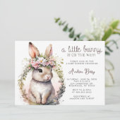 Invitation Little Bunny est sur le Baby shower Way (Debout devant)