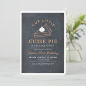 Invitation Little Cutie Pie Thanksgiving 1er anniversaire (Debout devant)