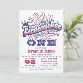 Invitation Little Firecracker est un quatrième anniversaire d (Debout devant)