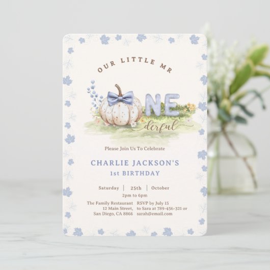 Invitation Little M. Onederful Bow Cravate Citrouille 1er ann (Debout devant)