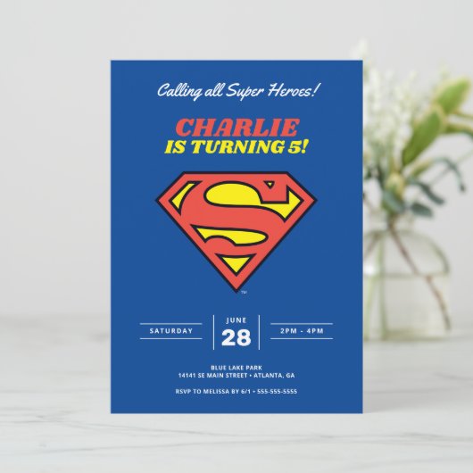 Invitation Logo Superman | Blue Super Hero Anniversaire (Debout devant)