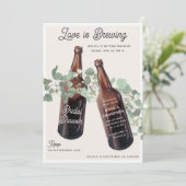 Invitation Love is Brewing Greenery Beer Bridal Shower (Debout devant)