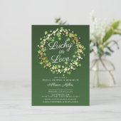 Invitation Lucky in Love Golden Shamrocks Fête des mariées (Debout devant)