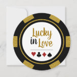 Invitation Lucky In Love Poker Chip Black Gold Vegas Mariage<br><div class="desc">Éblouissez vos invités en leur envoyant ces invitations noires,  blanches et or "Lucky in Love" poker puce de mariage. Ils attendent avec impatience de vous rejoindre à ce mariage incontournable !</div>