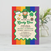 Invitation Lucky One Leprechaun St. Patrick's 1st Birthday (Debout devant)