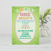 Invitation Lucky One Pink Shamrock Rainbow 1st Birthday (Debout devant)