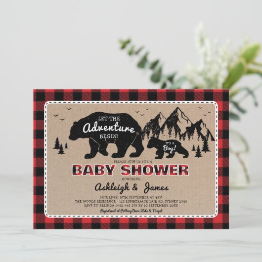 Invitation Lumberjack Bois Ours Plaid Baby shower (Debout devant)