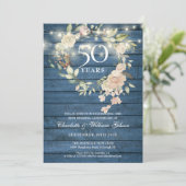 Invitation Lumières de Chaîne de Bois Bleu Floral 50e Anniver (Debout devant)