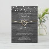 Invitation Lumières de Chaîne de Bois Rustique Doré Mariage R (Debout devant)