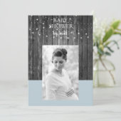 Invitation Lumières de clôture en bois Baby shower par Mail P (Debout devant)