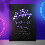Invitation Lumières Neon moderne violet noir Mariage<br><div class="desc">Faites sien votre mariage avec ces invitations cool de JessicaAmber. Cette carte comporte des lettres de script de néon brillant, et le nom de la paire mariée dans les lumières. Le lettrage blanc moderne expose les détails du mariage, y compris l'emplacement, la date et l'heure. La lueur violette se détache...</div>