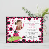 Invitation lumineuse et audacieuse d'anniversaire (Debout devant)