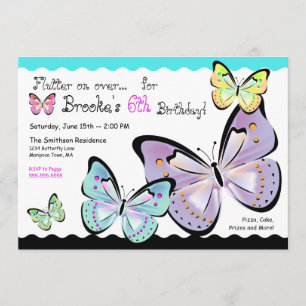 Invitation lumineuse et belle de papillon