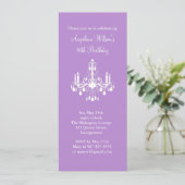 Invitation Lustre d'anniversaire (violet) (Debout devant)