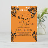 Invitation Lustre Halloween Mariage Orange Black Light (Debout devant)