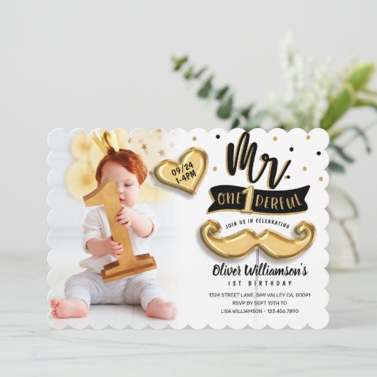 Invitation M. One derful Gold Foil Balloon 1er Anniversaire P (Debout devant)