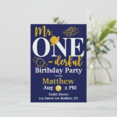 Invitation M. One-derful Navy et Gold Birthday Party Invita (Debout devant)
