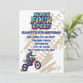 Invitation Made FOUR Speed, dirt bike 4th Birthday (Debout devant)