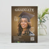Invitation Magazine Cover Graduation Cap Gown Gold (Debout devant)