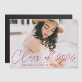 Invitation Magnétique Classe de Magenta Script Photo Graduation 2025 (Devant / Derrière)