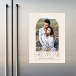 Invitation Magnétique Crème | Photo simple Arc moderne Enregistrer la da<br><div class="desc">Annoncez votre date mariage dans le style avec notre photo moderne enregistrer la date magnétique. Le simple enregistrement de l'aimant date dispose de votre photo fiançailles à l'intérieur d'un cadre d'arche crème. "Save the Date" s'affiche en serif moderne brun foncé et en polices de script. Personnalisez l'enregistrement de l'aimant photo...</div>