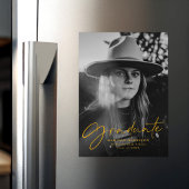 Invitation Magnétique Élégant Yellow Gold Script Photo Graduation