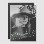 Invitation Magnétique Élégante Monnaie Vert Script Photo Graduation (Devant / Derrière)