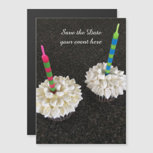 Invitation Magnétique Fancy Cupcakes with Candles Enregistrer la date