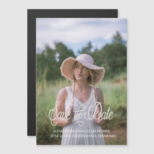 Invitation Magnétique Graduation Enregistrer la date Whimsical Script Gi (Devant / Derrière)