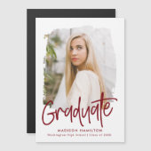 Invitation Magnétique Moderne Preppy Bourgogne Script Photo Graduation (Devant / Derrière)