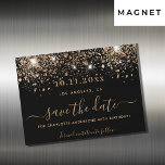 Invitation Magnétique Parties scintillant d'or noir Anniversaire enregis<br><div class="desc">Une petite fille et tendance Enregistrer la carte magnétique Date pour une fête d'anniversaire. Un arrière - plan noir décoré de parties scintillant en faux or brille. Personnalisez et ajoutez une date et un nom. Lettres de couleur dorée. Le texte : Save the Date est écrit avec un grand script...</div>