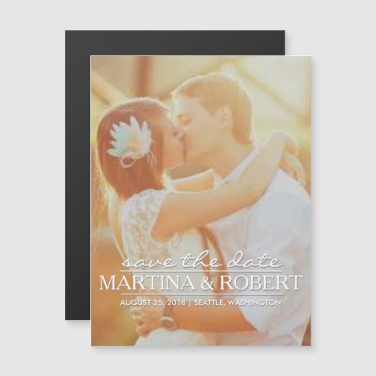 Invitation Magnétique Script blanc manuscrit Enregistrer la date vertica (Devant / Derrière)