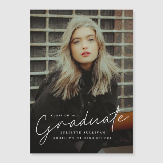 Invitation Magnétique Script moderne Diplôme photo simple (Devant)