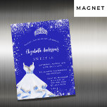 Invitation Magnétique Sweet 16 royal bleu argent robe tiara luxe<br><div class="desc">Une invitation magnétique tendance et glamour pour une Soirée 16, 16ème anniversaire Sweet. Un arrière - plan bleu royal avec de la poussière de parties scintillant en faux argent, une tiare et une robe. Le nom est écrit avec un script de style moderne écrit à la main. Personnalisez et ajoutez...</div>