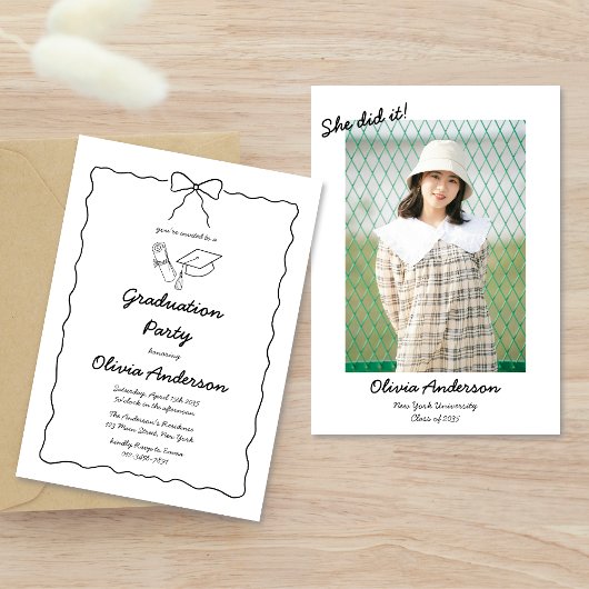 Invitation Main Drawn Bow Elle l'a fait Photo Graduation Part