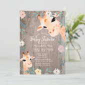 Invitation Maman & Baby Giraffe Bois rustique Baby shower Flo (Debout devant)