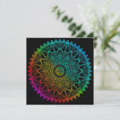Invitation Mandala Arc-en-ciel noir (Debout devant)