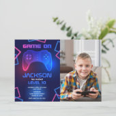 Invitation Manette de jeu Adolescent Jeu vidéo Anniversaire d (Debout devant)
