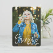 Invitation manuscrite de graduation (Debout devant)