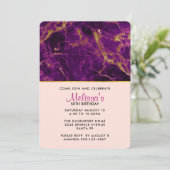 Invitation Marbre Abstrait moderne violet et or Anniversaire (Debout devant)