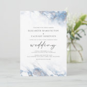 Invitation Marbre chic Dusty Blue Mariage argent (Debout devant)