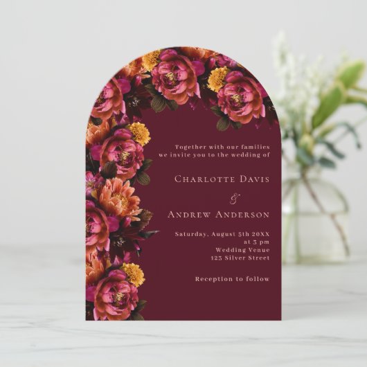 Invitation Mariage à arc fleuri de pêche rose bordeaux (Debout devant)